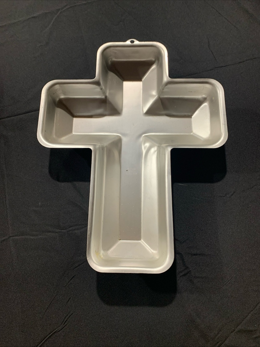 Vintage 1972 Wilton Cross  Deep Cake Pan Easter Baptism Communion #502-2502
